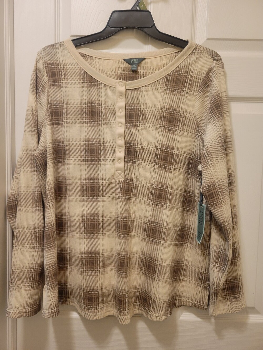 Womens Sz. 2X Thermal Plaid Henley Top
